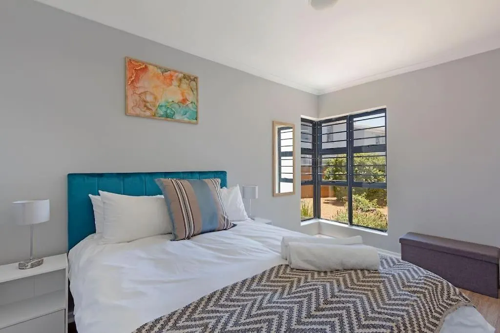 3 Bedroom Holiday Home In Royal Ascot Cape Town - Strictly No Parties Or Events Apartment
