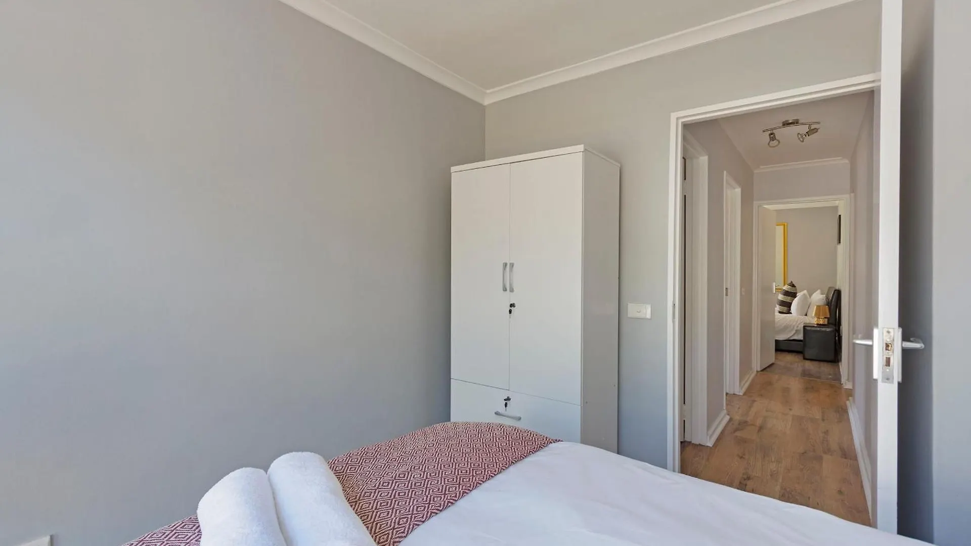 3 Bedroom Holiday Home In Royal Ascot Cape Town - Strictly No Parties Or Events Apartment